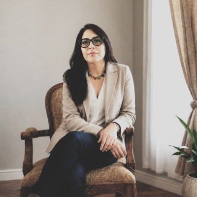 María Eliza Nicolau